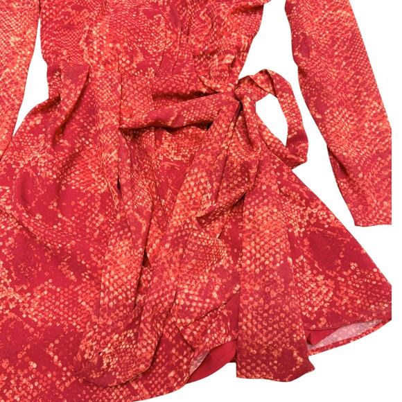NBD Structured Shoulder Fauna Wrap Dress Red Orange Snake Chiffon size Small - Picture 8 of 8